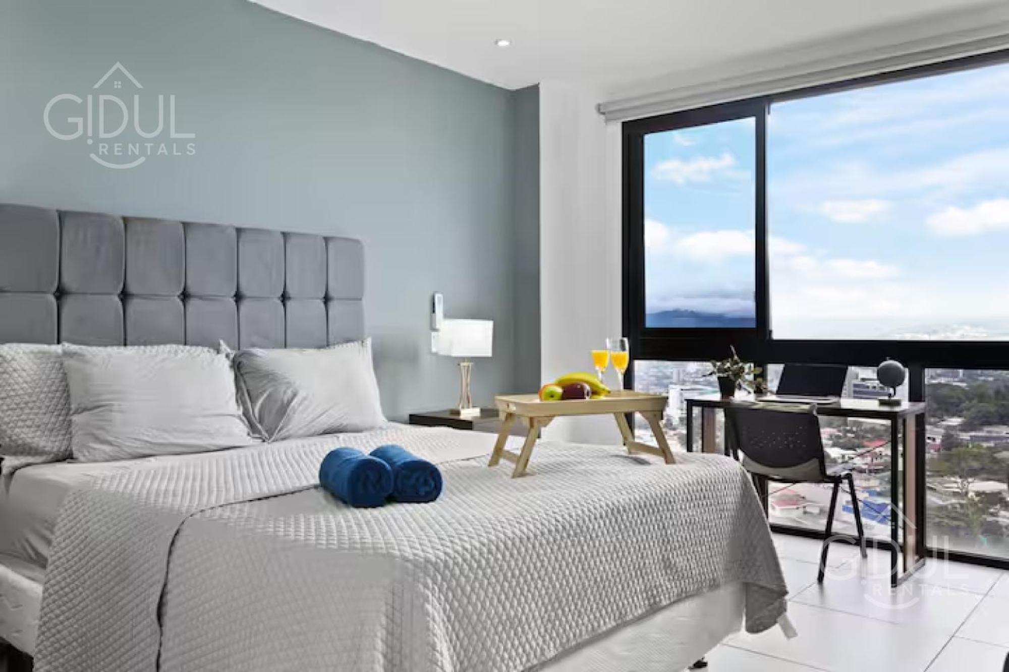 Modern With Stunning And Mountain Views Apartamento